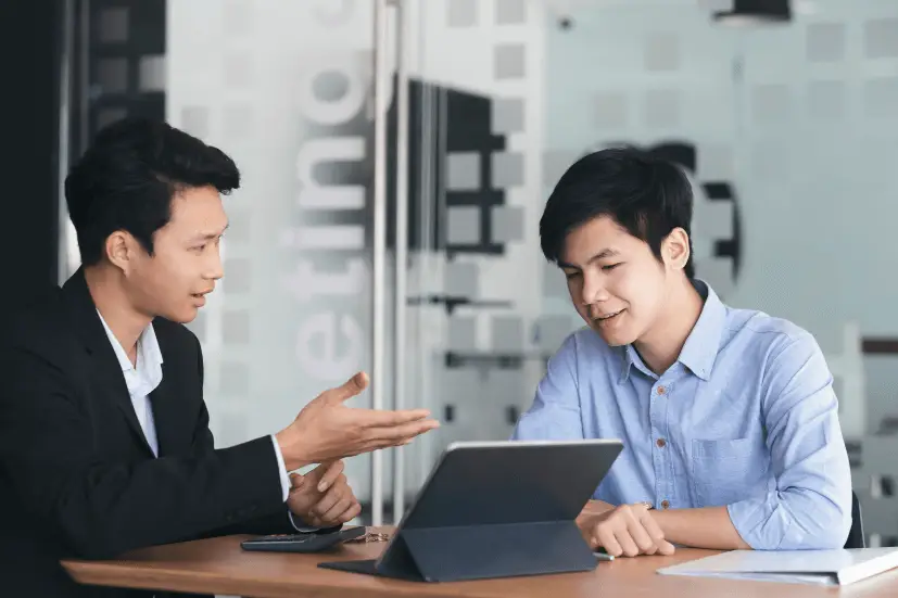 CPF investment scheme 2 discussing with an advisor