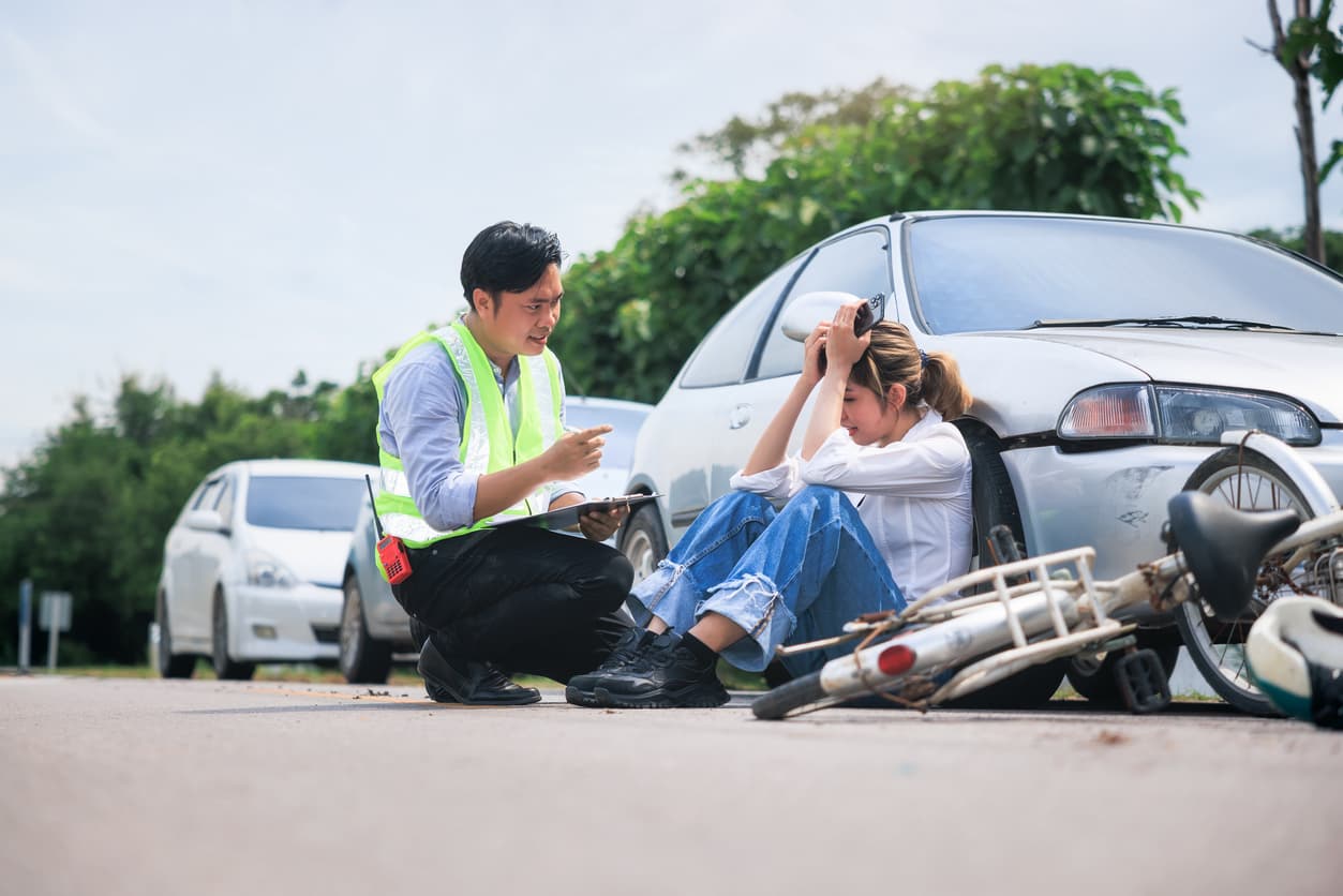 what to do after road accident-image